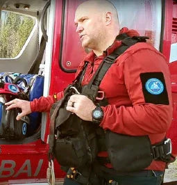 Hands-free chest pack for Surface Go and iPad Air – field use